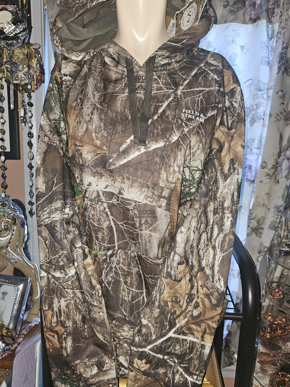 Field & Stream Realtree-Style Camo Pullover Hoodie in Brown and Green Mens M(41)
